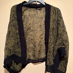 Elegant Black and Olive Patterned Women's Sweater